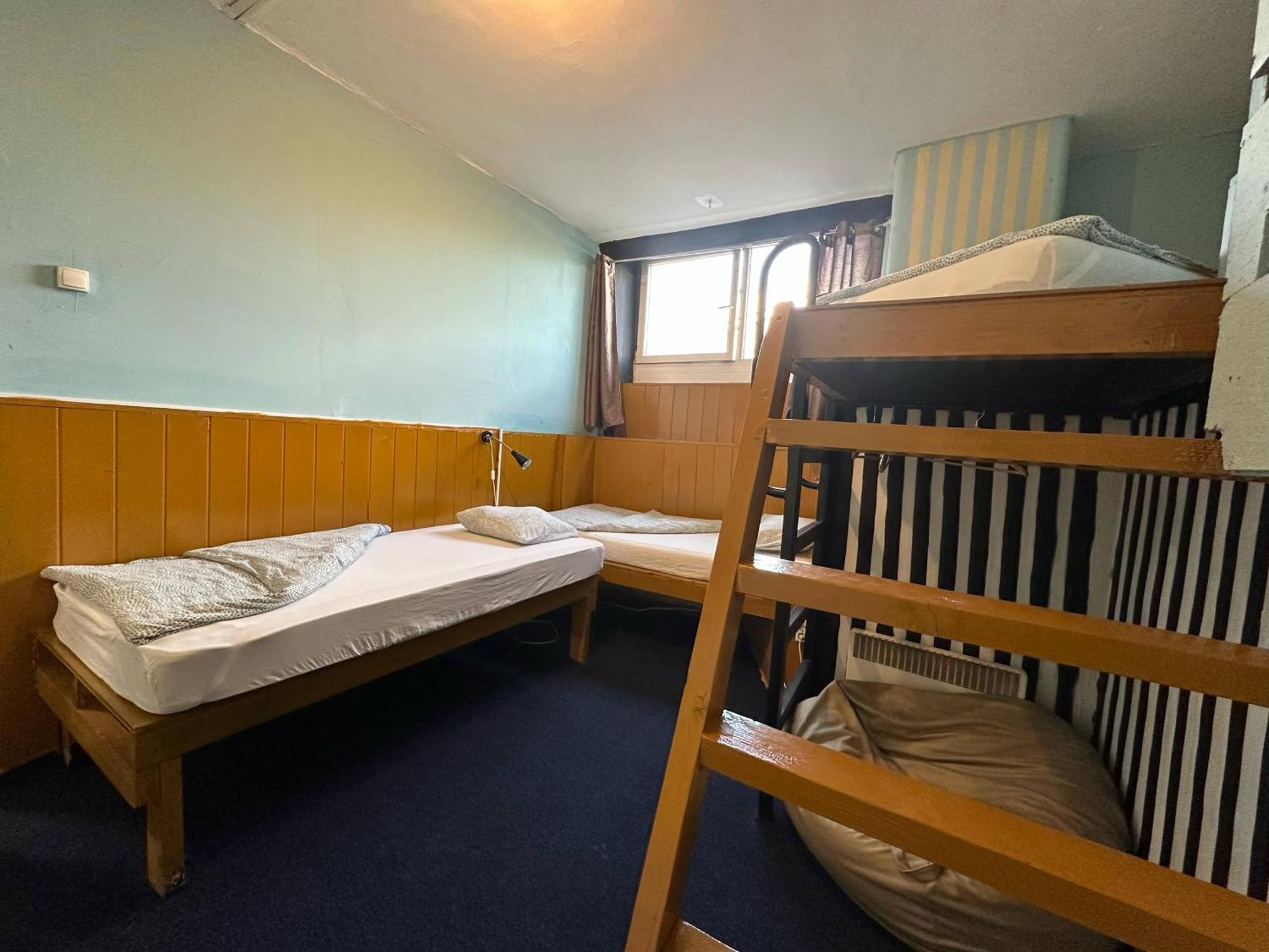 Baroque Hostel & Coworking Будапеща Екстериор снимка