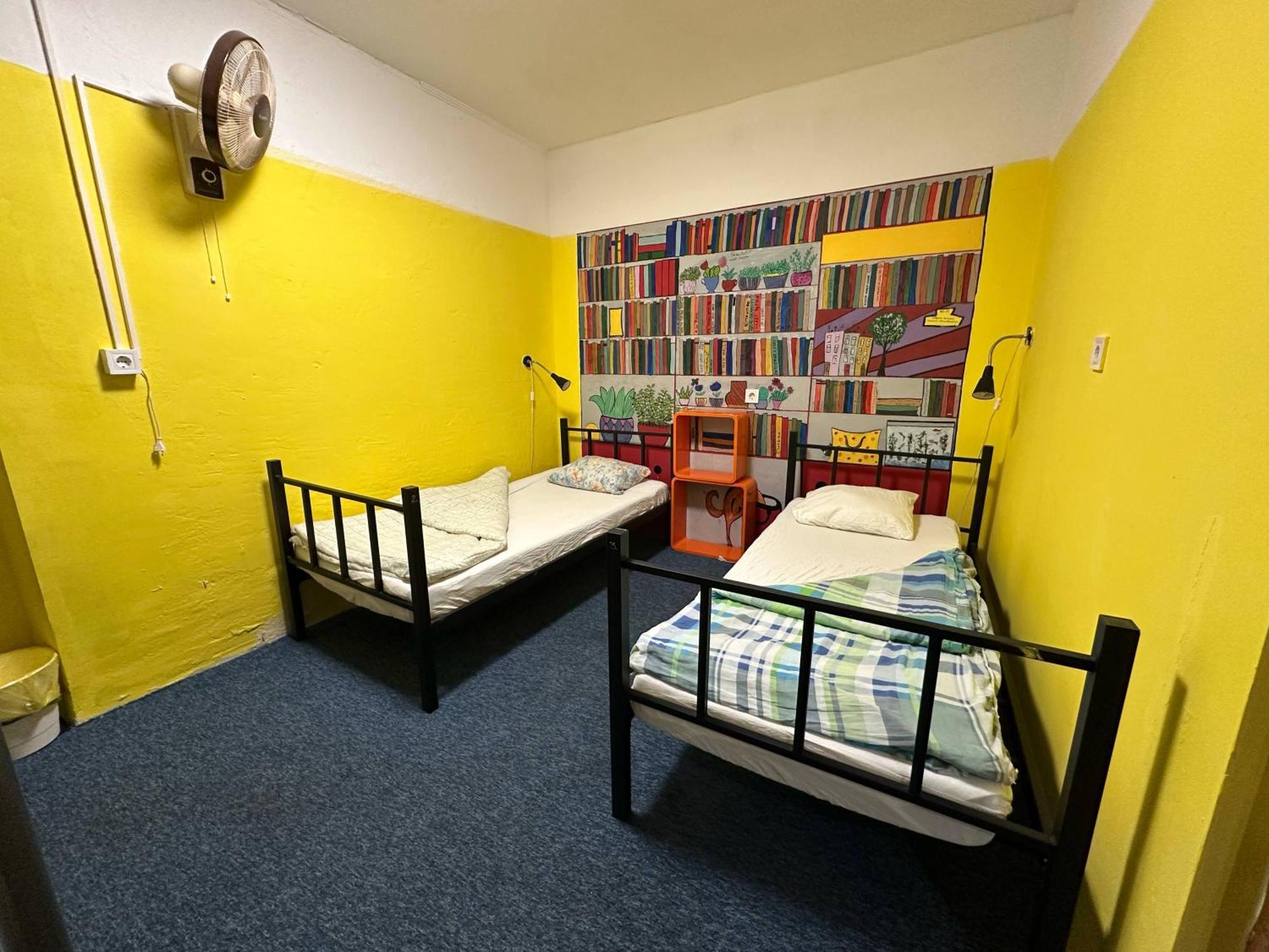 Baroque Hostel & Coworking Будапеща Екстериор снимка